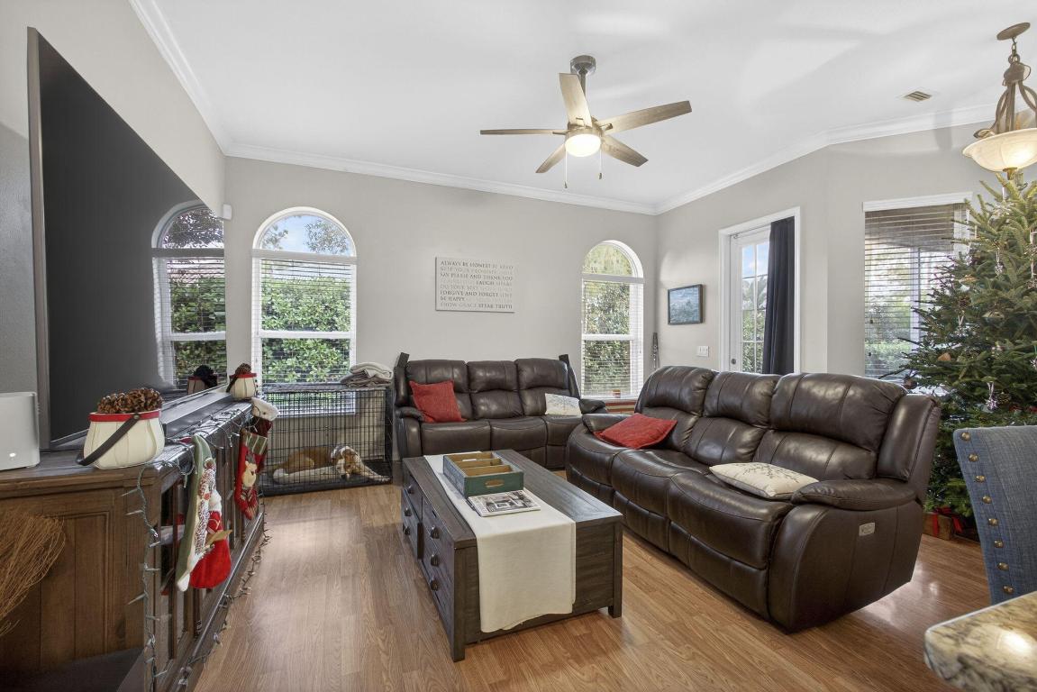 ESTATES OF ROYAL PALM BEACH 5 - Residential Lease