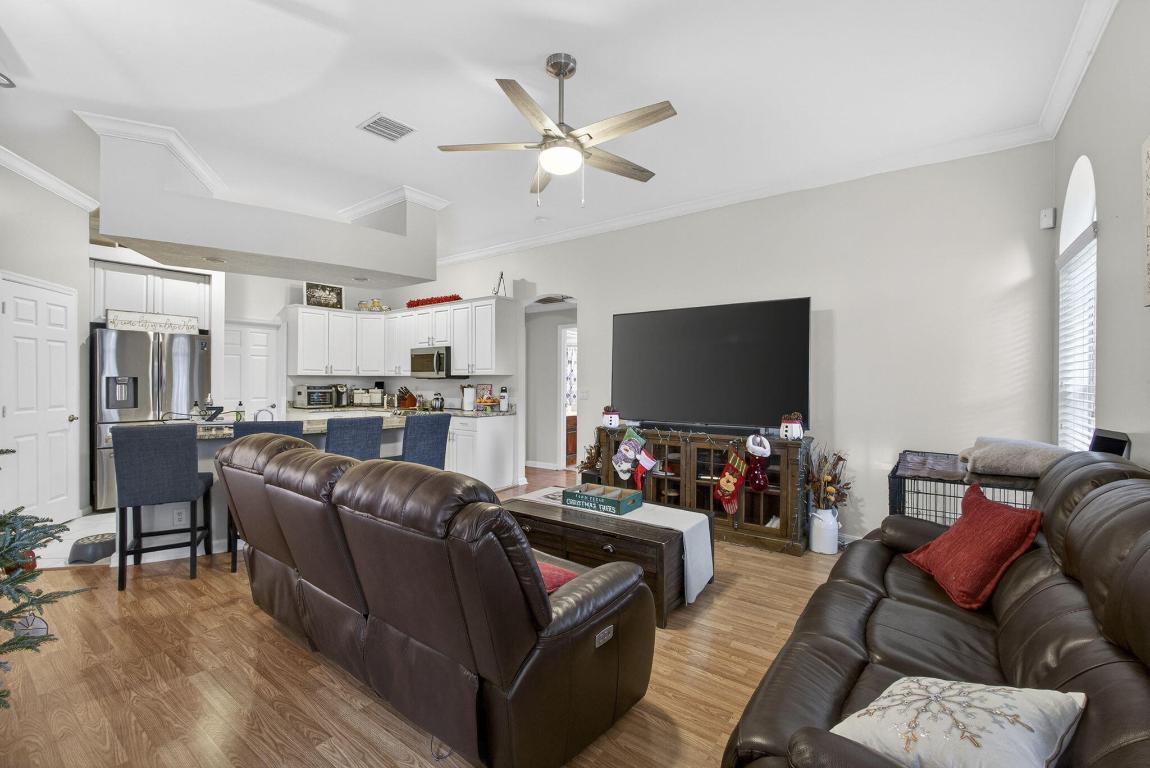 ESTATES OF ROYAL PALM BEACH 5 - Residential Lease