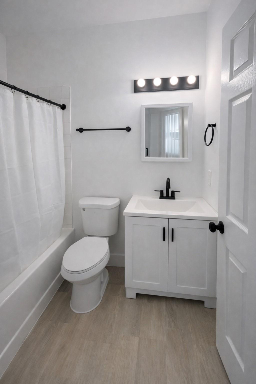 Angie Town Homes Condo - Residential Lease