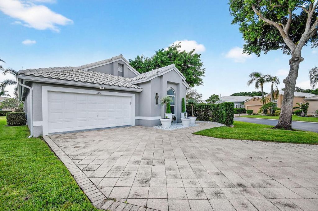 Photo of 6430 Three Lakes Lane, Boynton Beach, FL 33437 (MLS # R11133410)