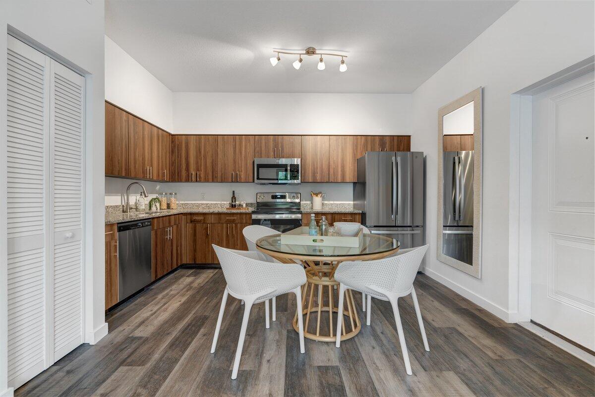 Lakewood Villas - Residential Lease