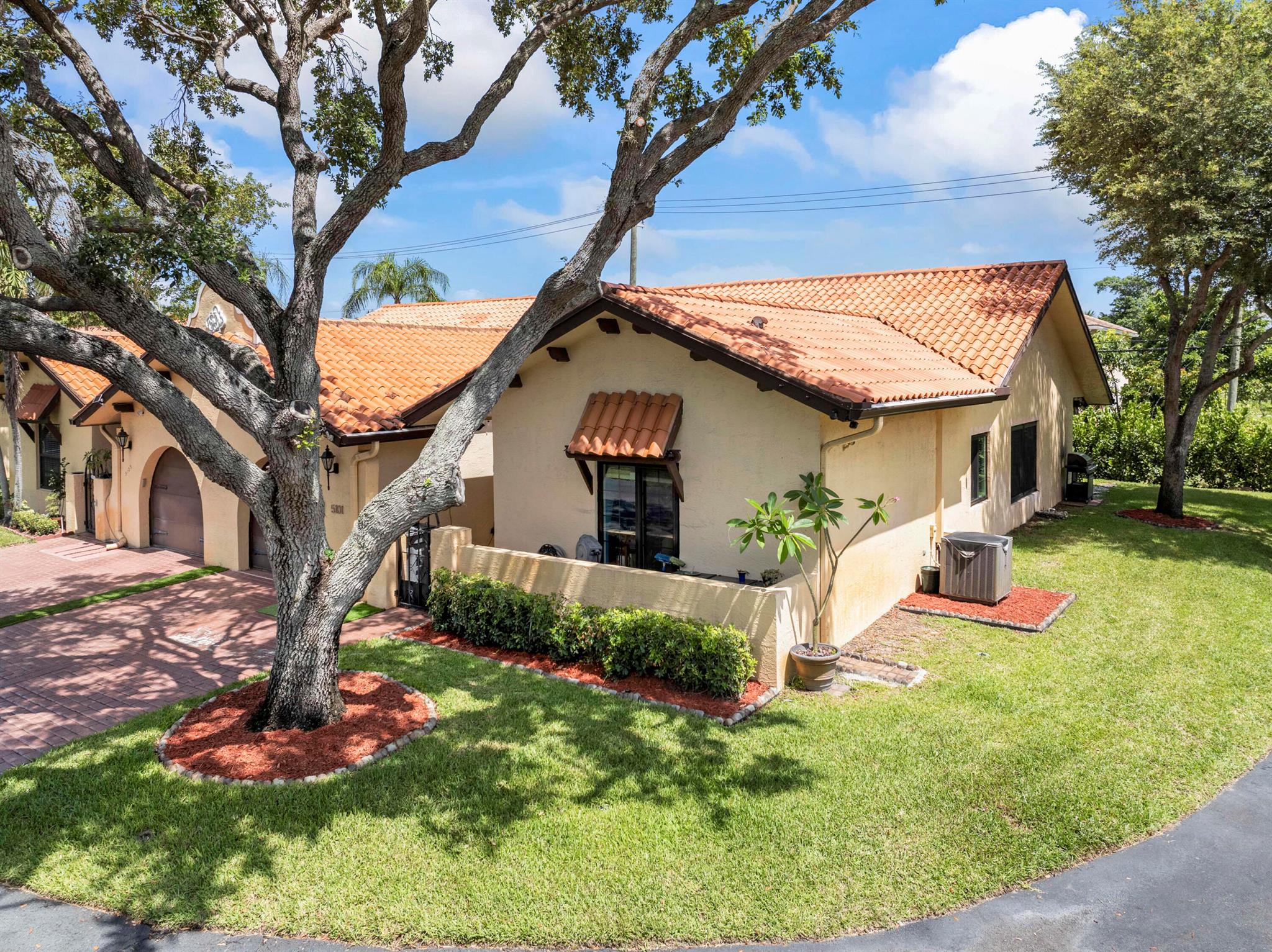 5101 Magellan Way E, Delray Beach, FL, 33484/$449,000 3 5101 Magellan Way E