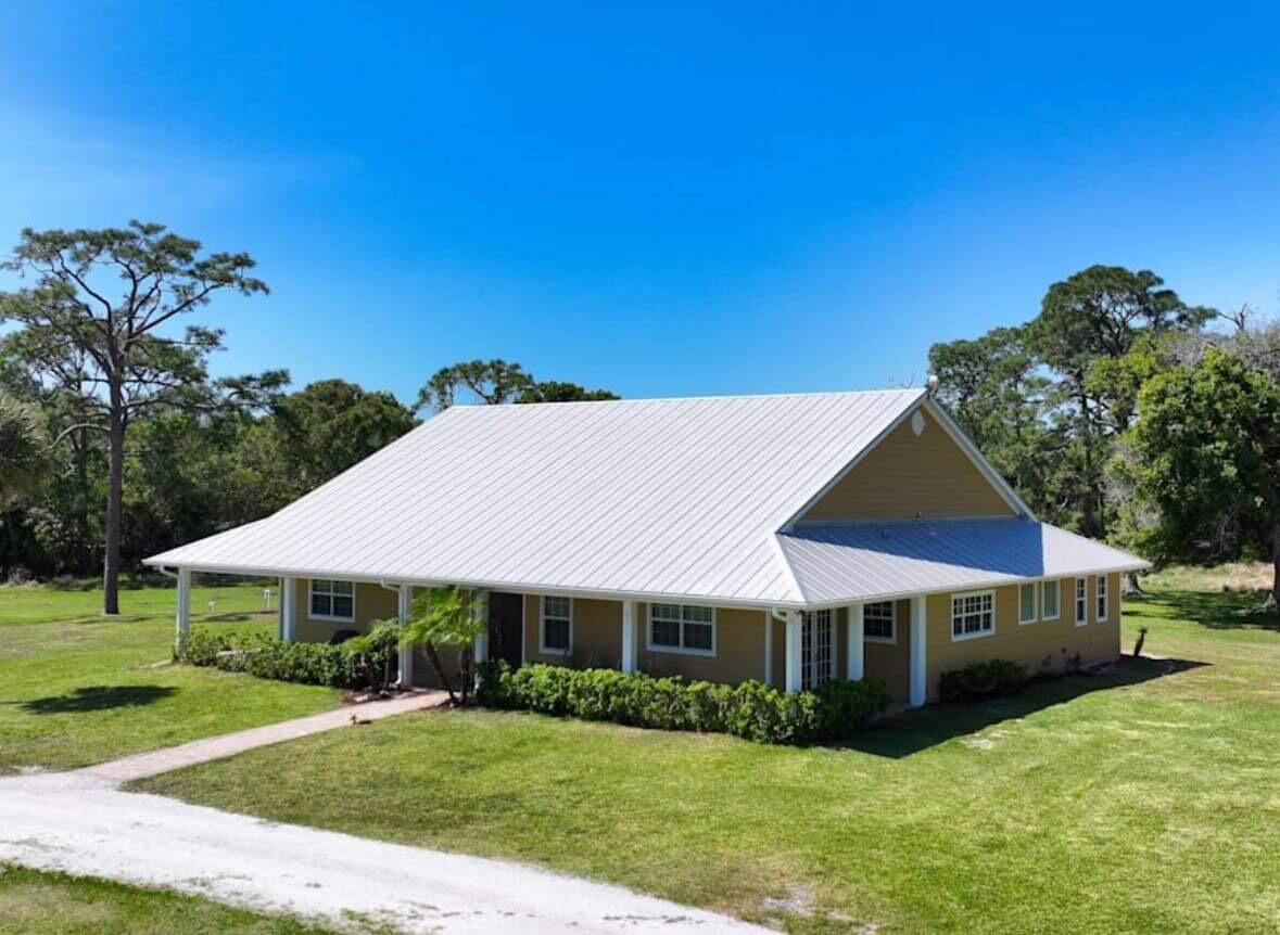View Vero Beach, FL 32968 house