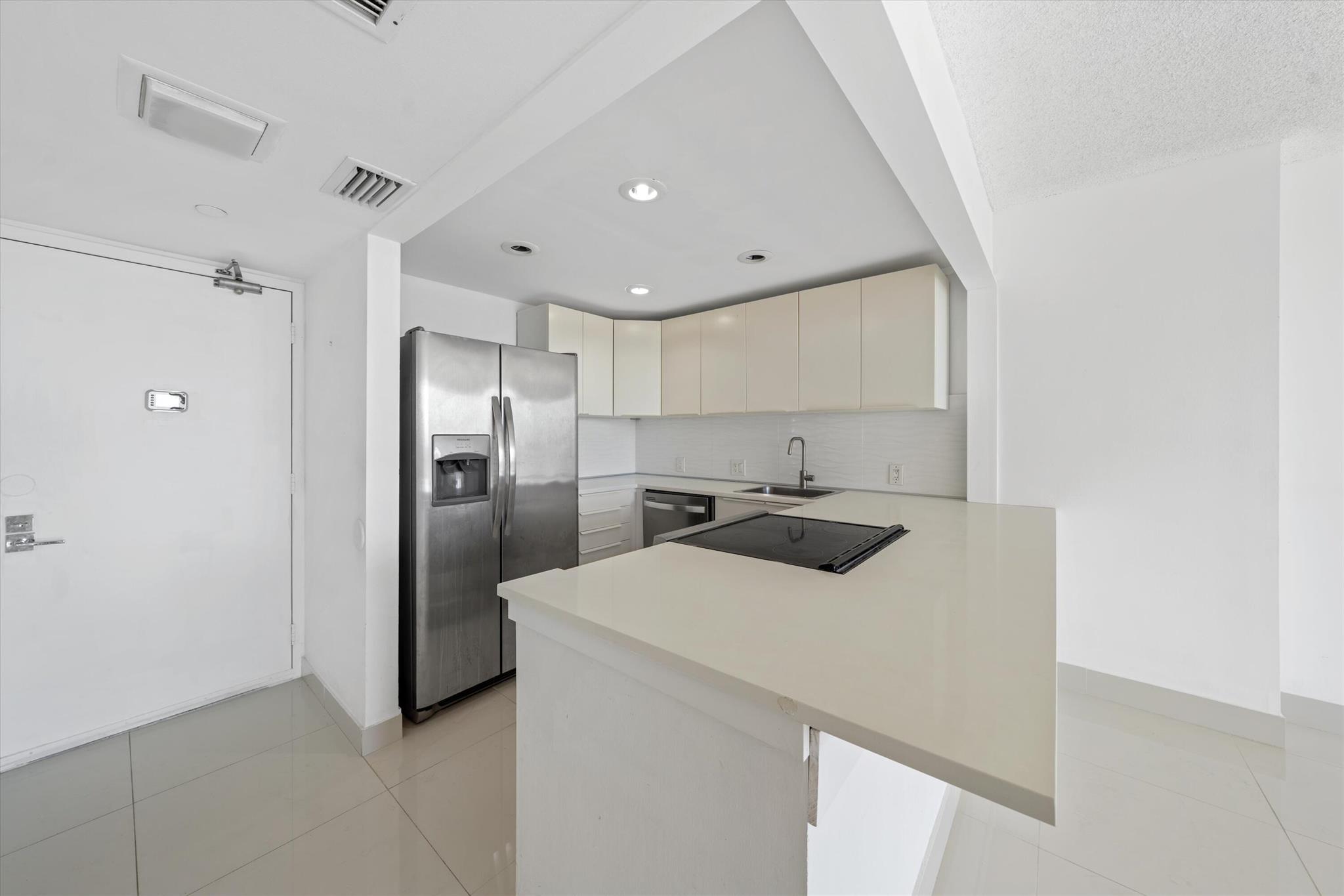 CORONADO CONDO- TOWER II - Residential