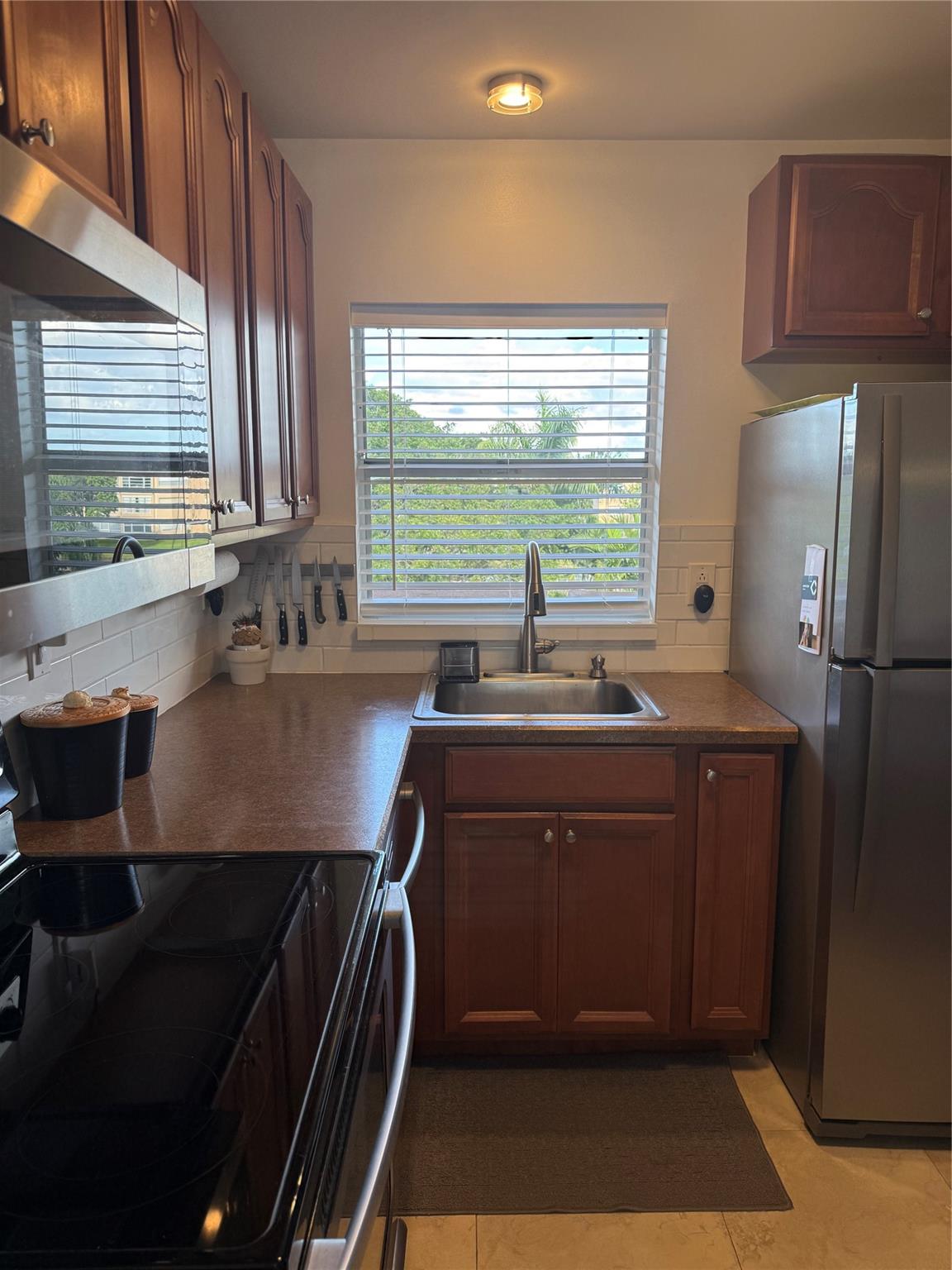 Sunrise Lakes - Residential