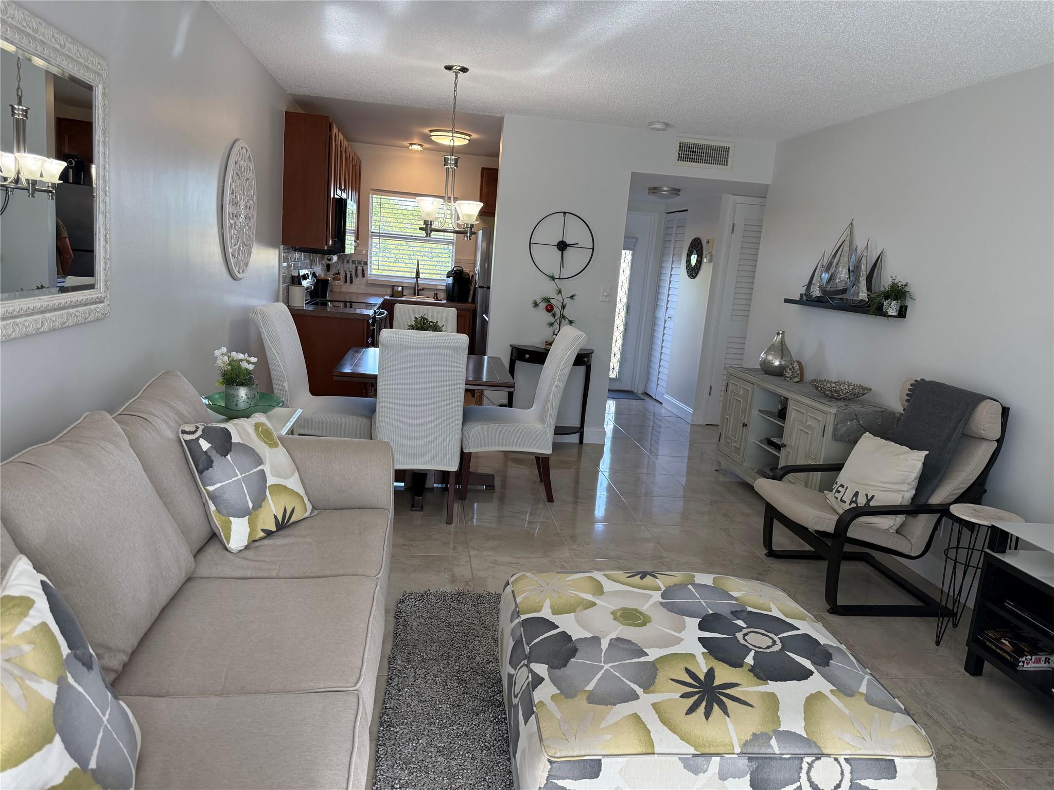 9400 Sunrise Lakes Blvd 307