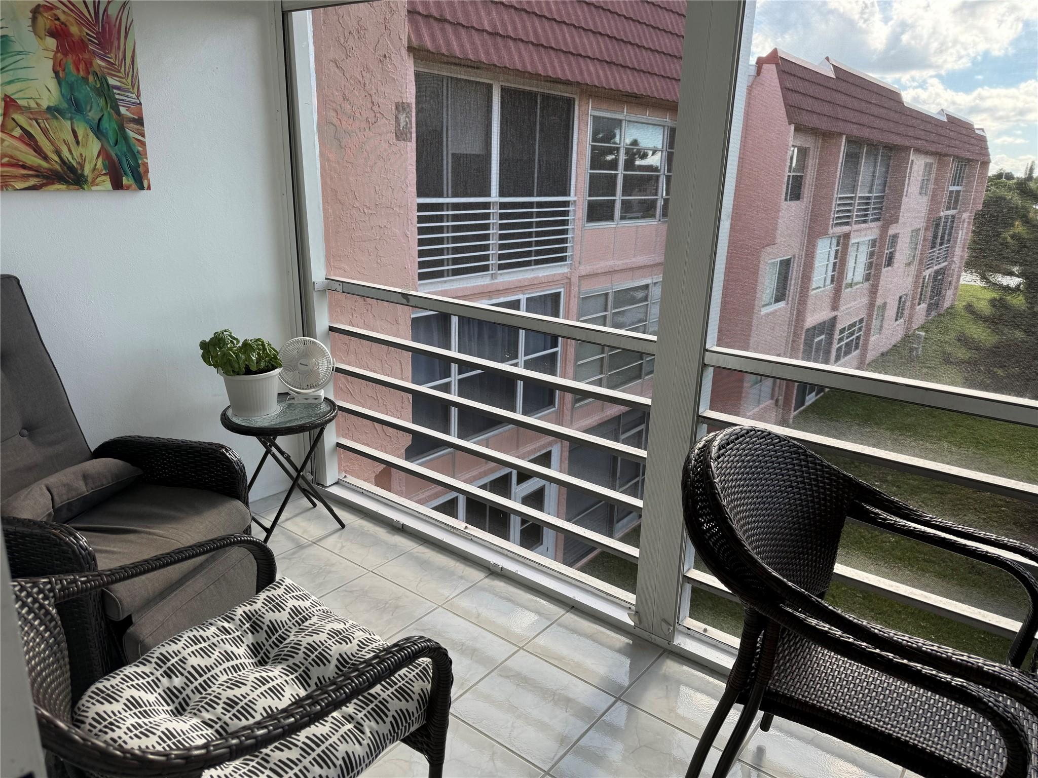 Sunrise Lakes - Residential