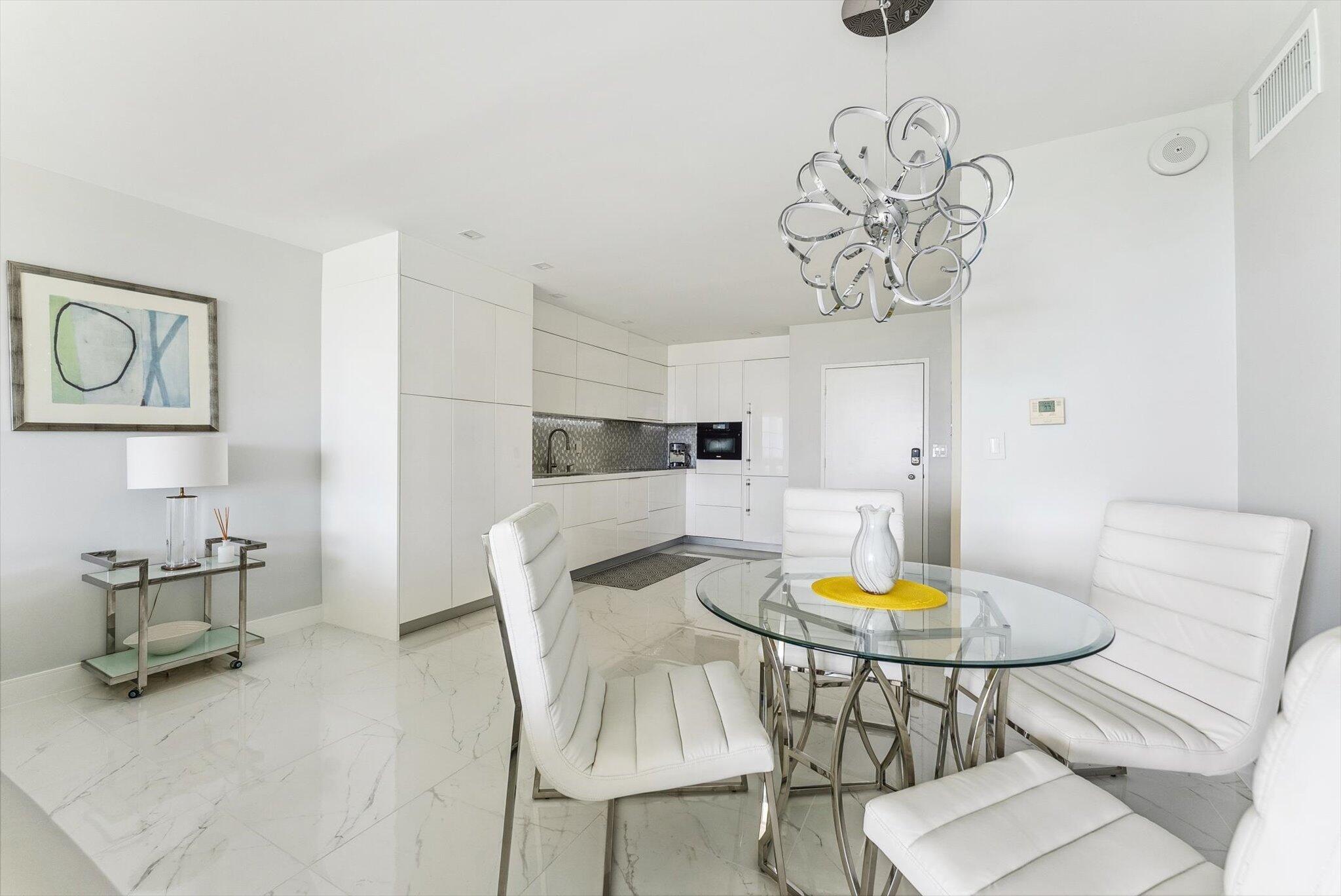 BANYAN HOUSE CONDO - Residential