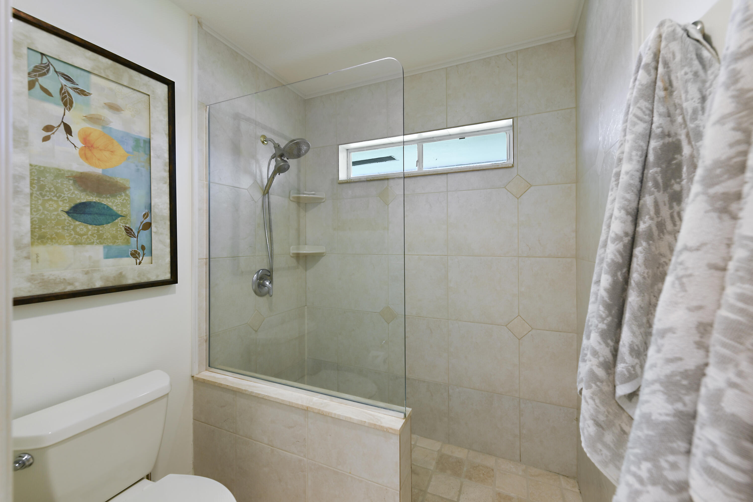 PIPERS LANDING GARDEN APARTMENTS CONDO - Residential