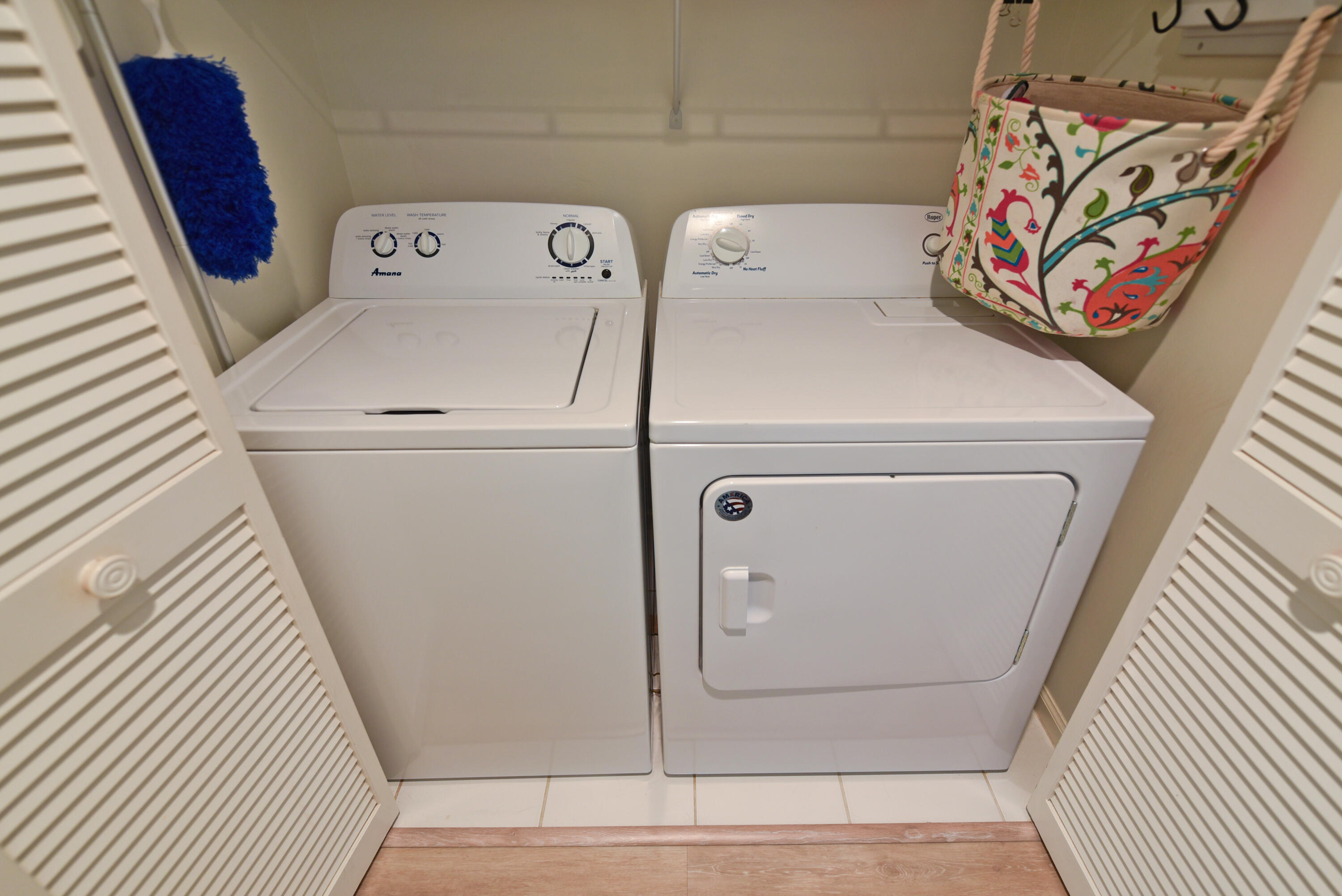 PIPERS LANDING GARDEN APARTMENTS CONDO - Residential