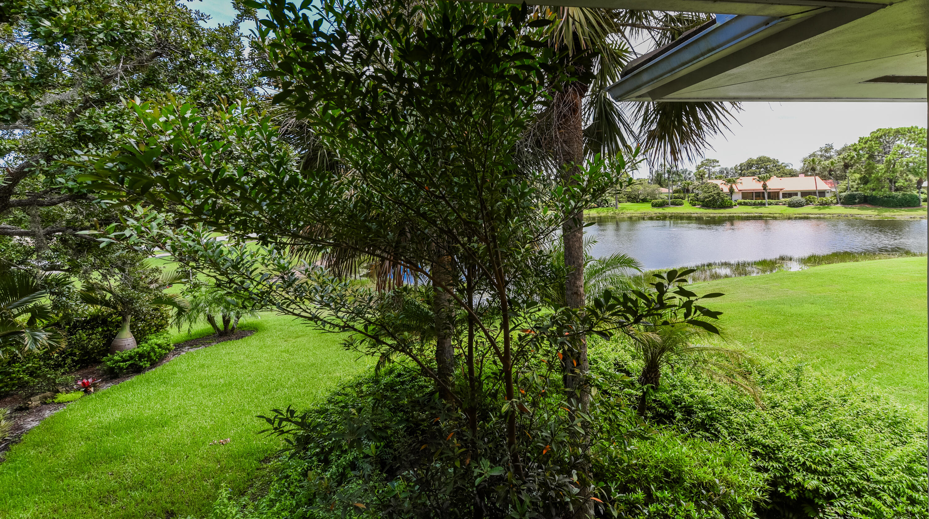 PIPERS LANDING GARDEN APARTMENTS CONDO - Residential