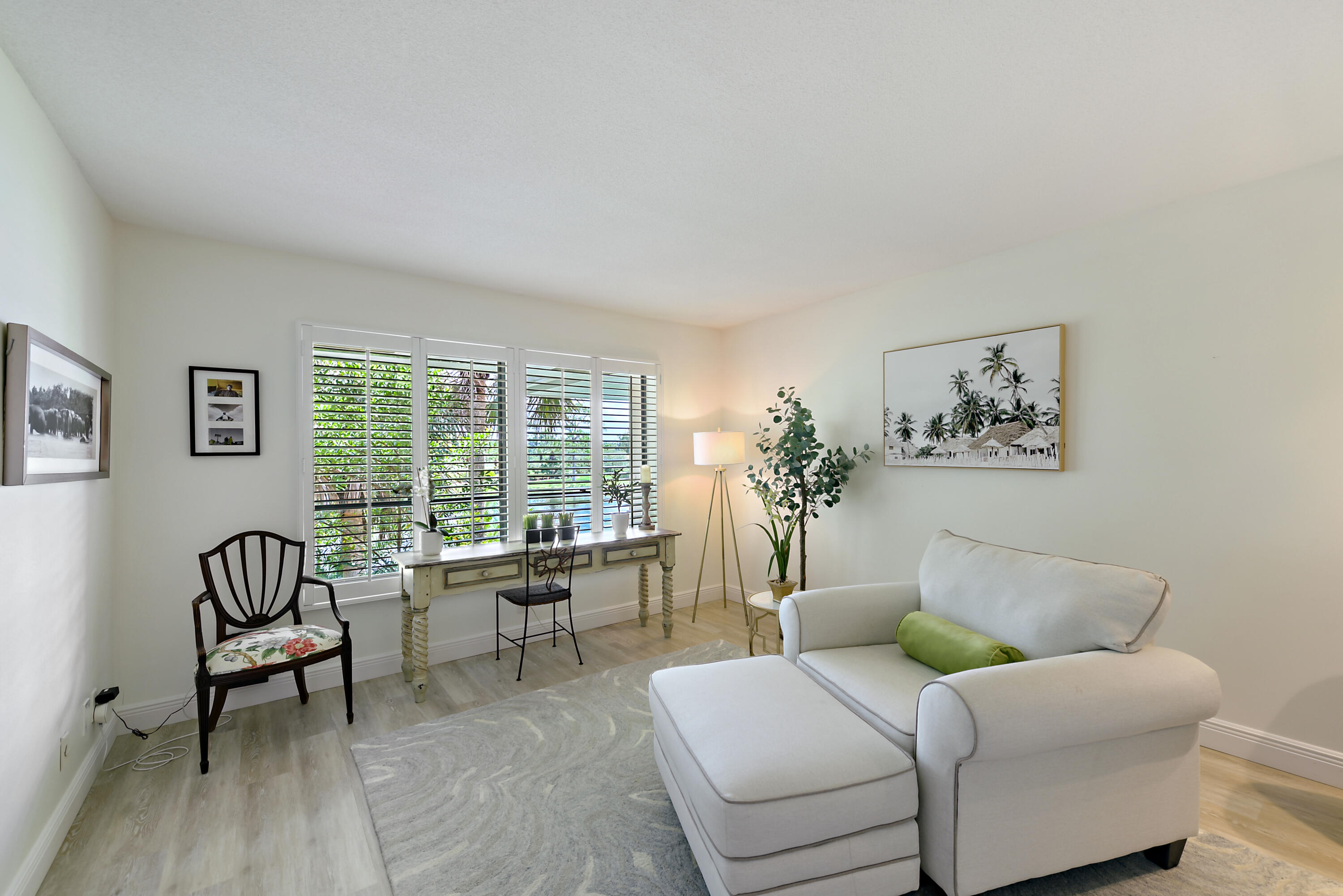 PIPERS LANDING GARDEN APARTMENTS CONDO - Residential