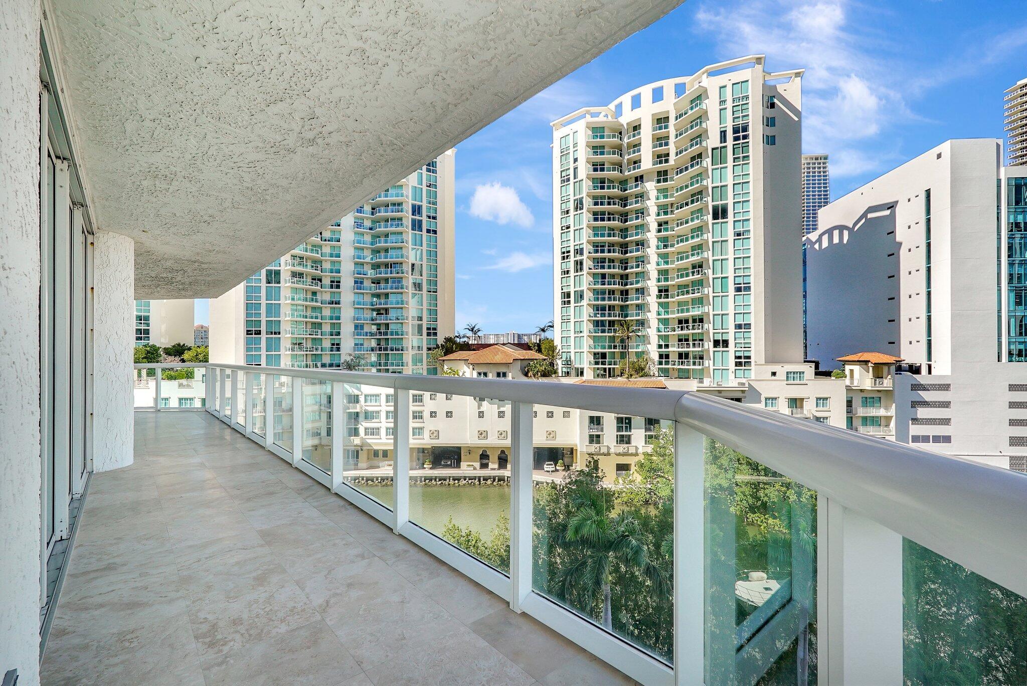 OCEANIA IV CONDO - Residential