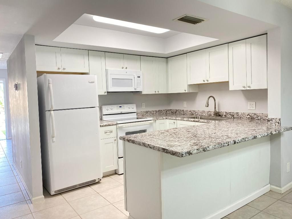 Photo of 9258 Green Meadows Way, Palm Beach Gardens, FL 33418 (MLS # R10976292)