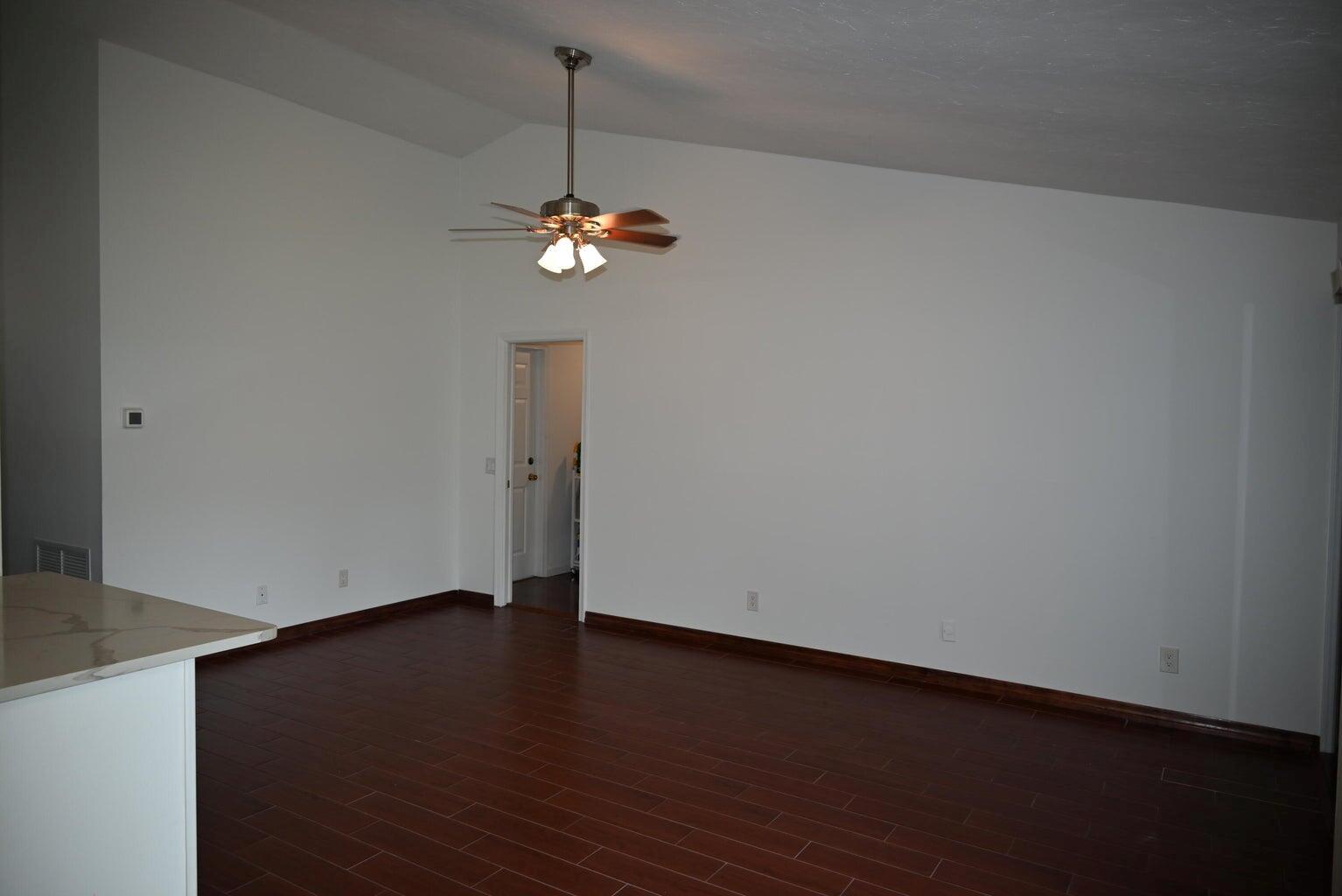 SUGAR POND MANOR OF WELLI - Residential