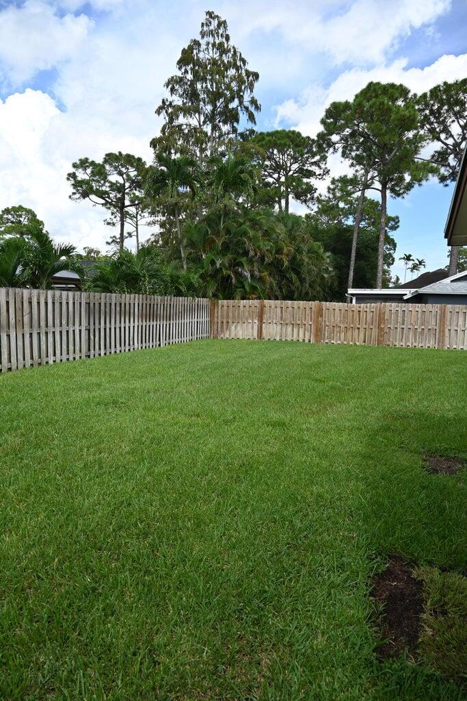 SUGAR POND MANOR OF WELLI - Residential