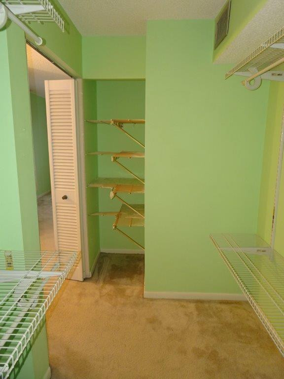 Oakbrook I Condo - Residential