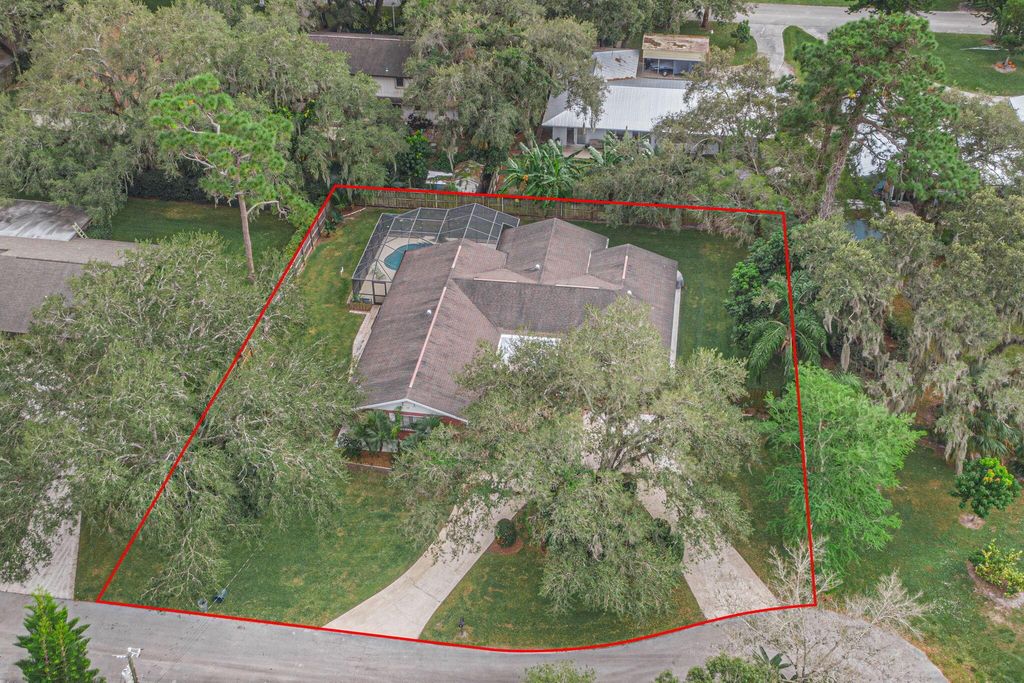 Photo of 4885 River Oak Lane, Fort Pierce, FL 34981 (MLS # R10971108)