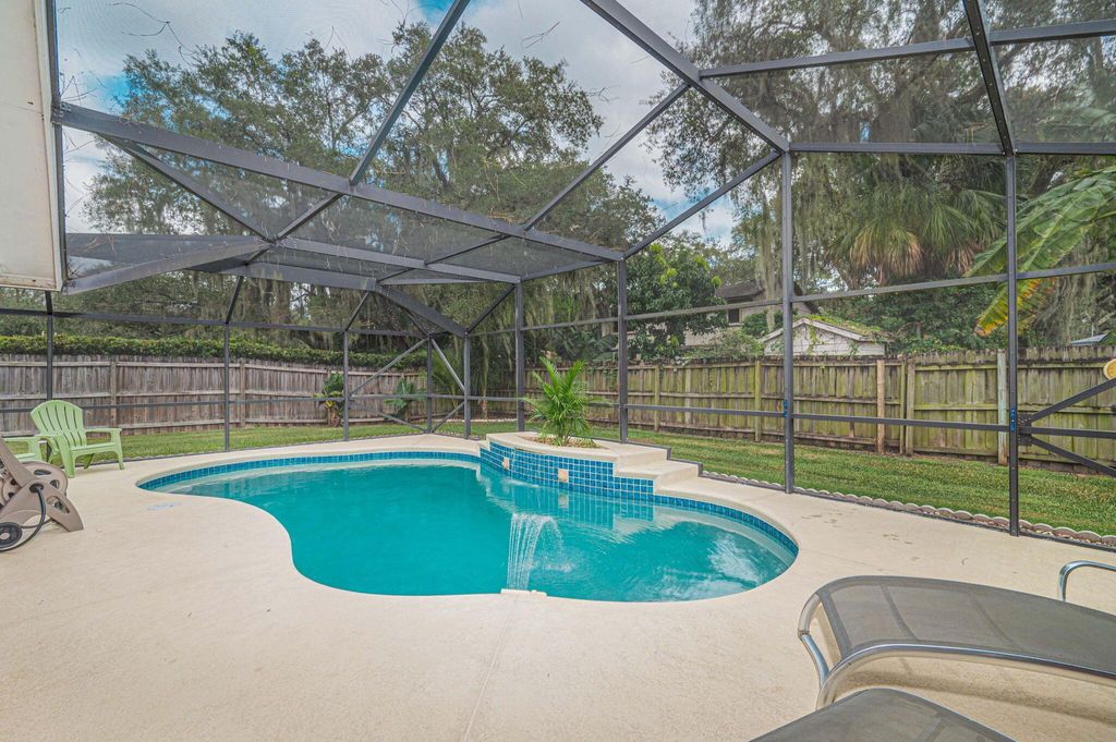 Photo of 4885 River Oak Lane, Fort Pierce, FL 34981 (MLS # R10971108)