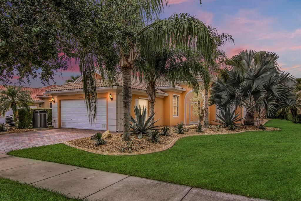 Photo of 10665 SW Stratton Drive, Port Saint Lucie, FL 34987 (MLS # R10759727)