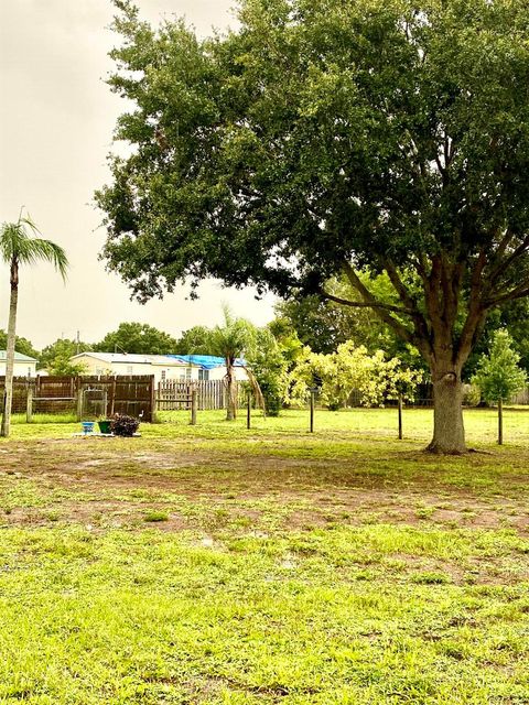 A home in Okeechobee