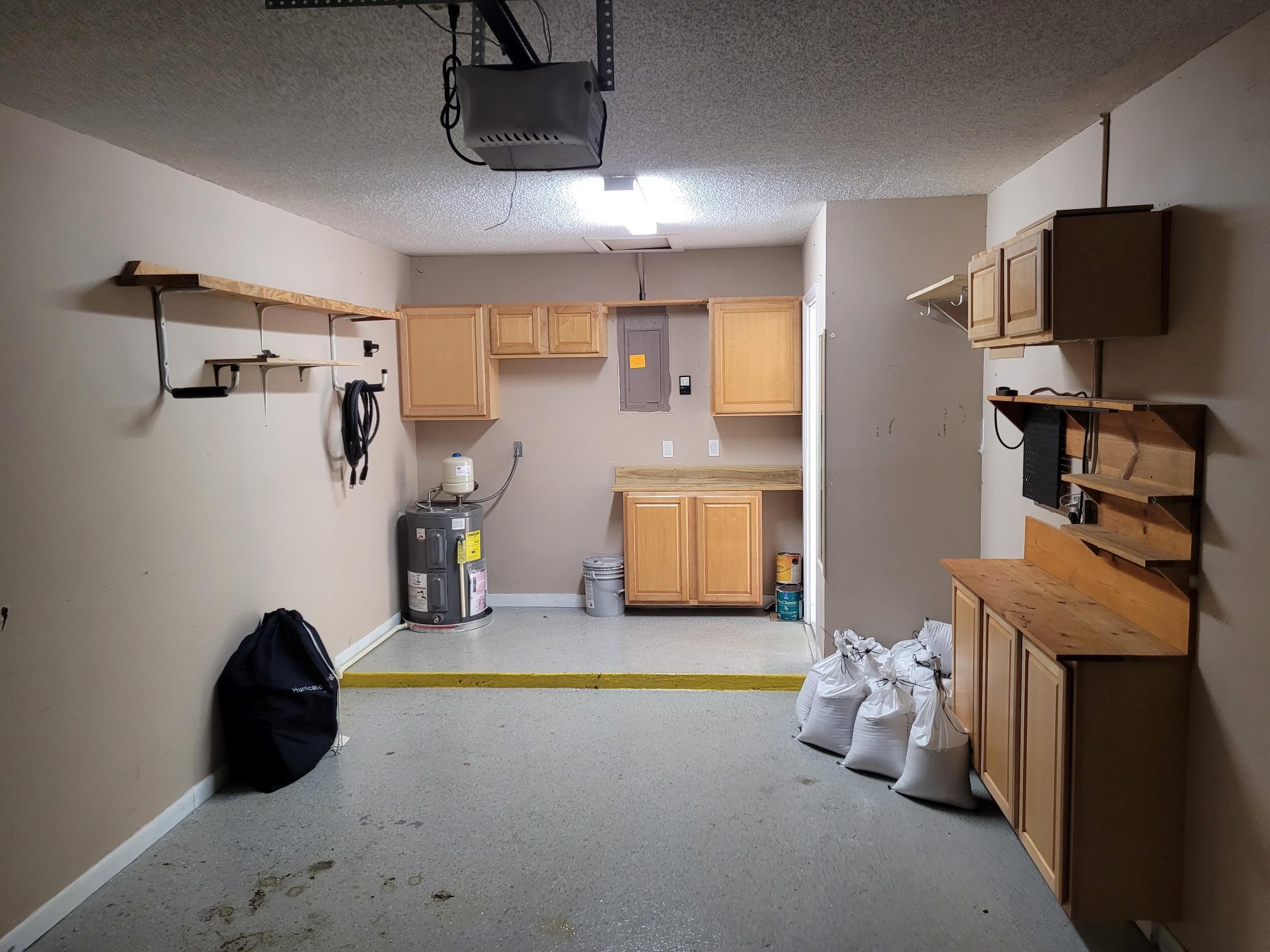 NORTH POINTE TOWN HOMES - Residential