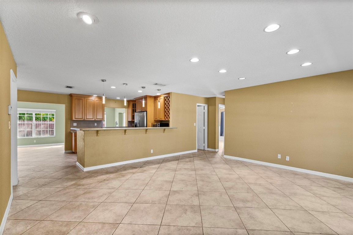 Coral Spgs Country Club - Residential Lease