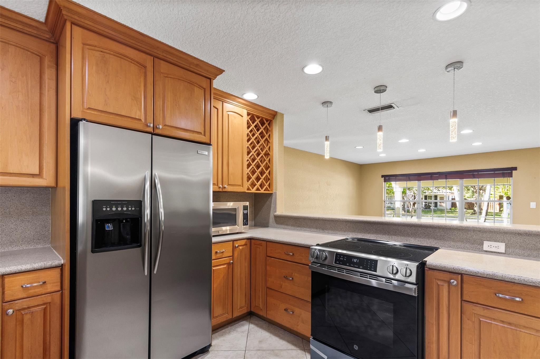 Coral Spgs Country Club - Residential Lease