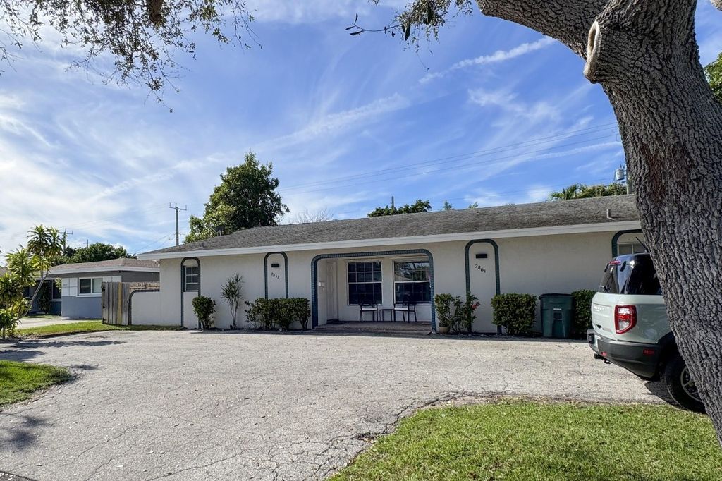 Photo of 2857 NE 2nd Avenue, Boca Raton, FL 33431 (MLS # F10541022)