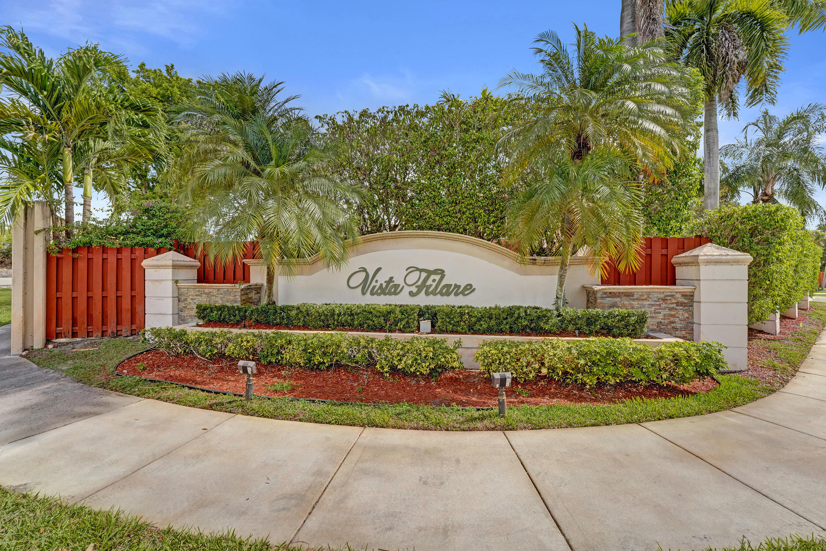 GROVE COMMERCIAL CENTER - Residential