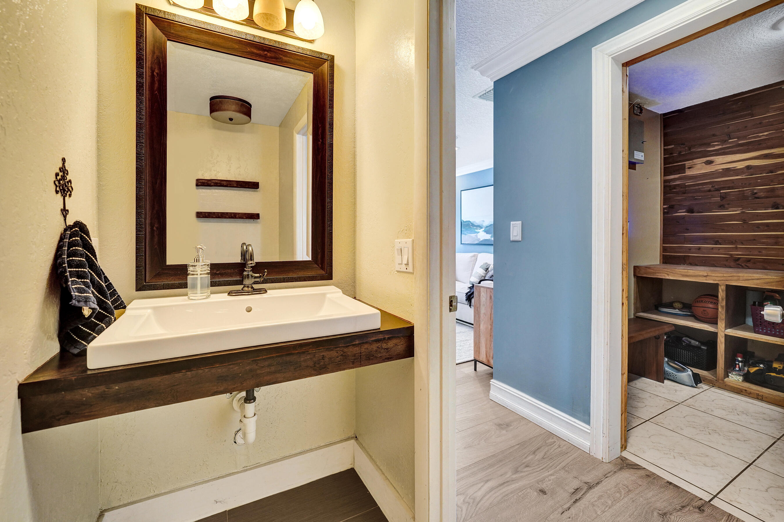 GROVE COMMERCIAL CENTER - Residential