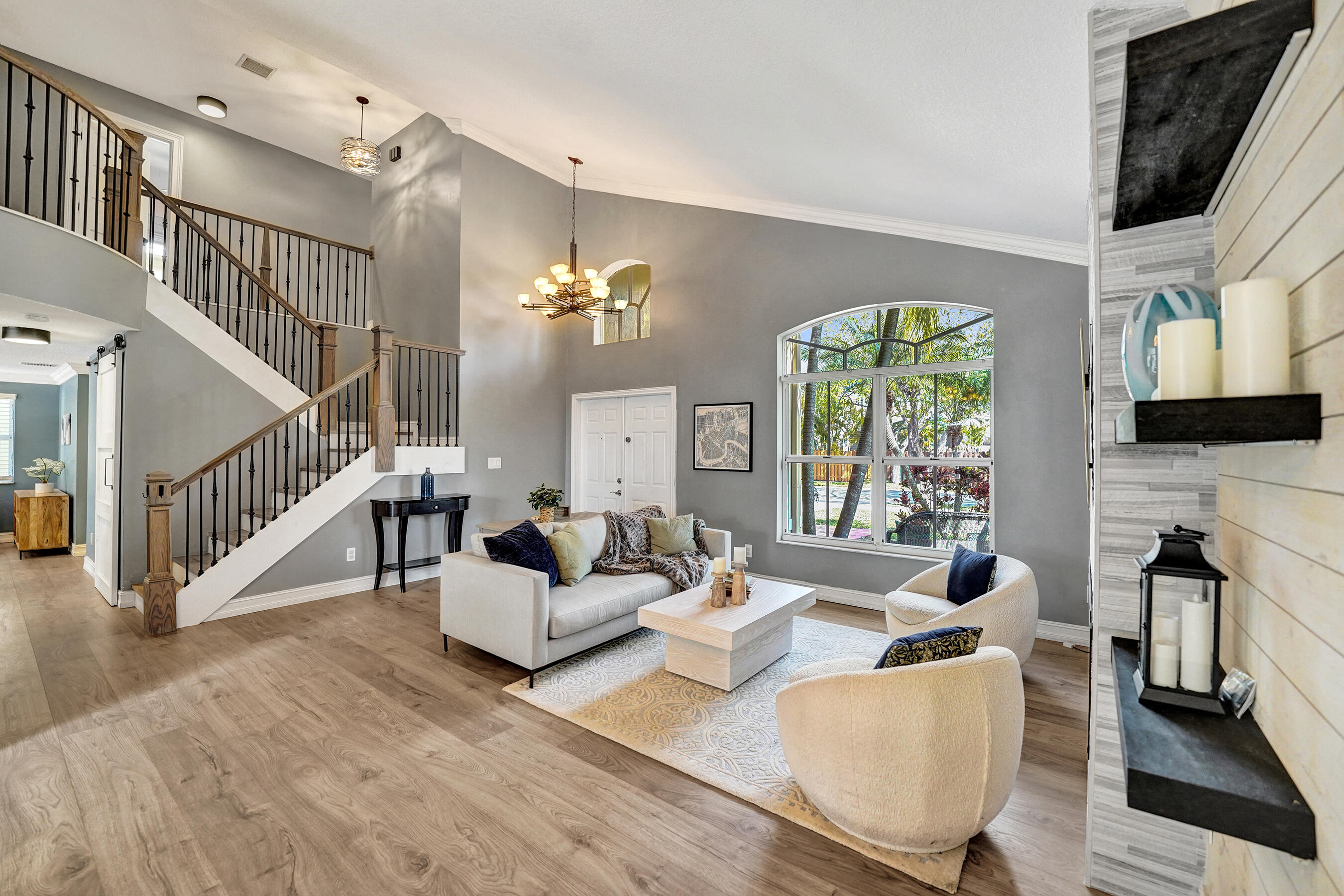 GROVE COMMERCIAL CENTER - Residential