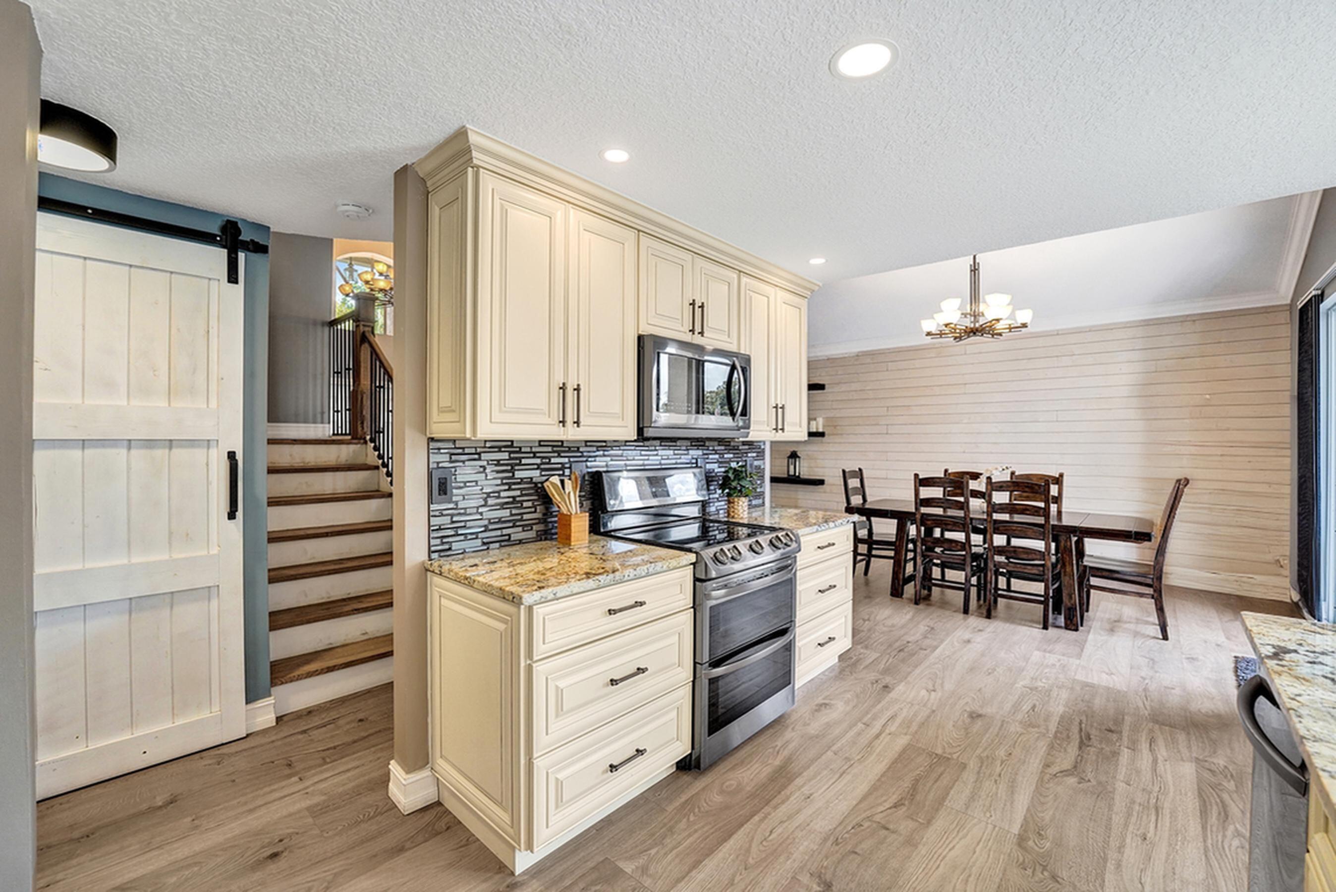 GROVE COMMERCIAL CENTER - Residential