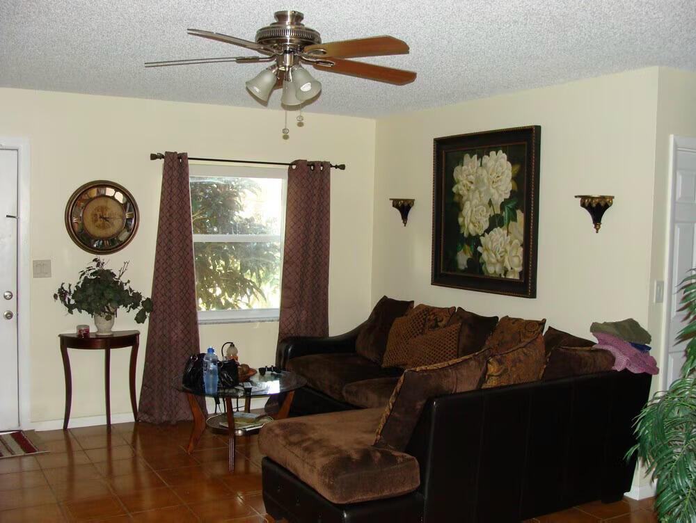 DELRAY SHORES - Residential Lease