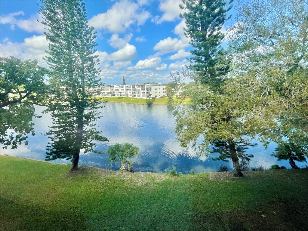 Photo of 4024 Cambridge B #4024, Deerfield Beach, FL 33442 (MLS # F10540920)