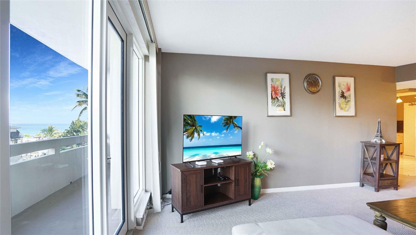 4020 Galt Ocean Drive 107