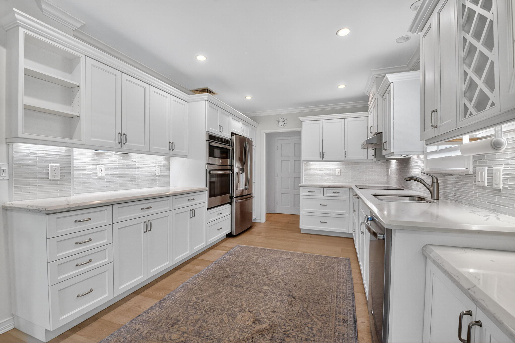 View photos, virtual tours, details... 4860 S LAKE Drive