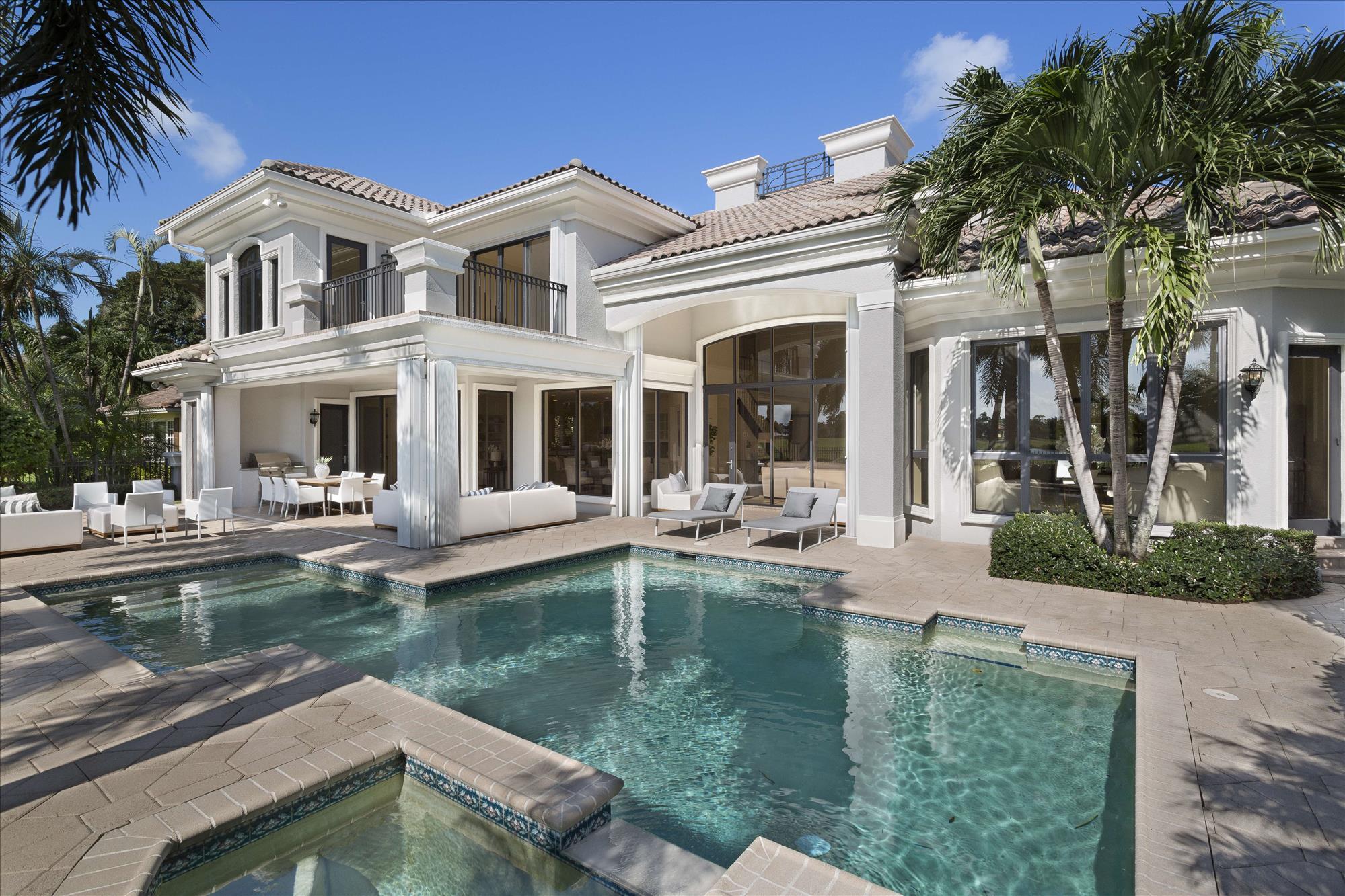 ROYAL PALM YACHT & COUNTRY CLUB - Residential