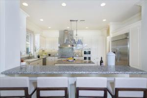 ROYAL PALM YACHT & COUNTR - Residential