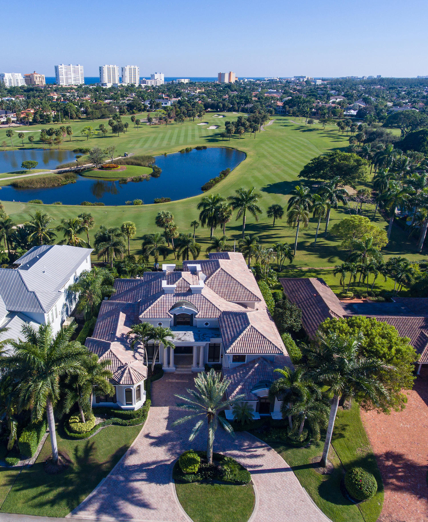 ROYAL PALM YACHT & COUNTRY CLUB - Residential