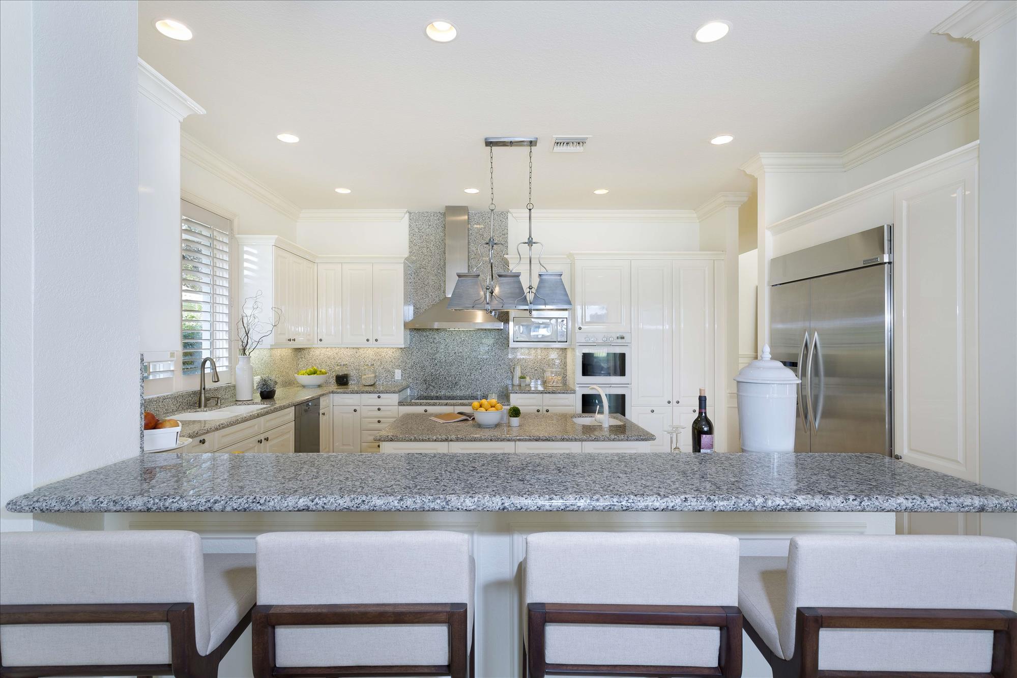 ROYAL PALM YACHT & COUNTRY CLUB - Residential