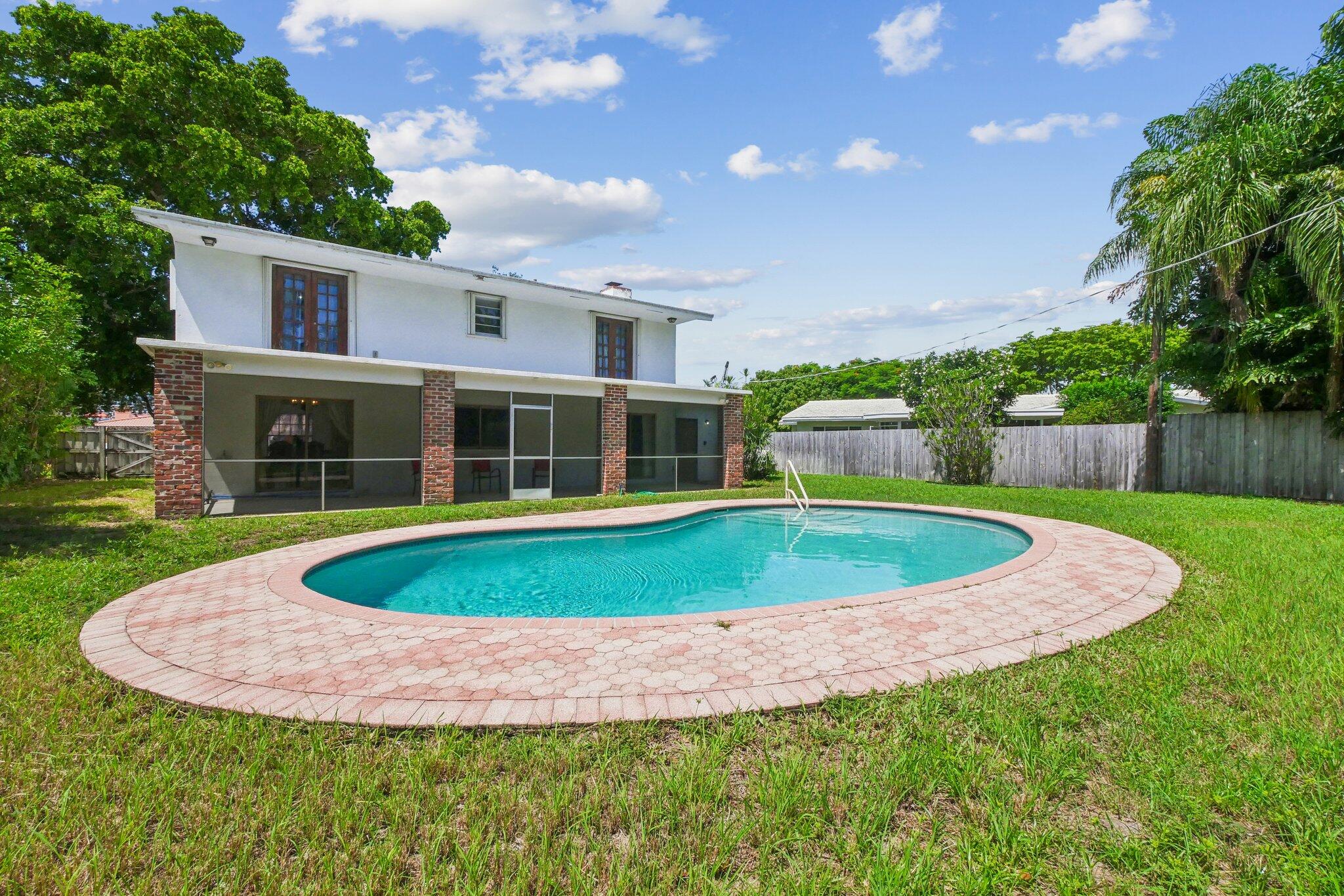 1916 HARBOURVIEW Drive