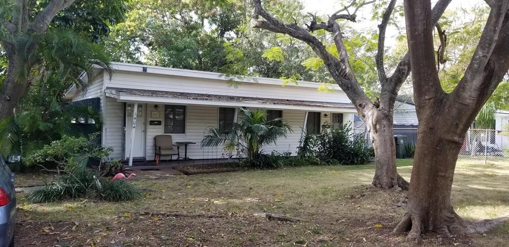 Photo of 1402 NE 36th Street Street, Oakland Park, FL 33334 (MLS # R10734752)