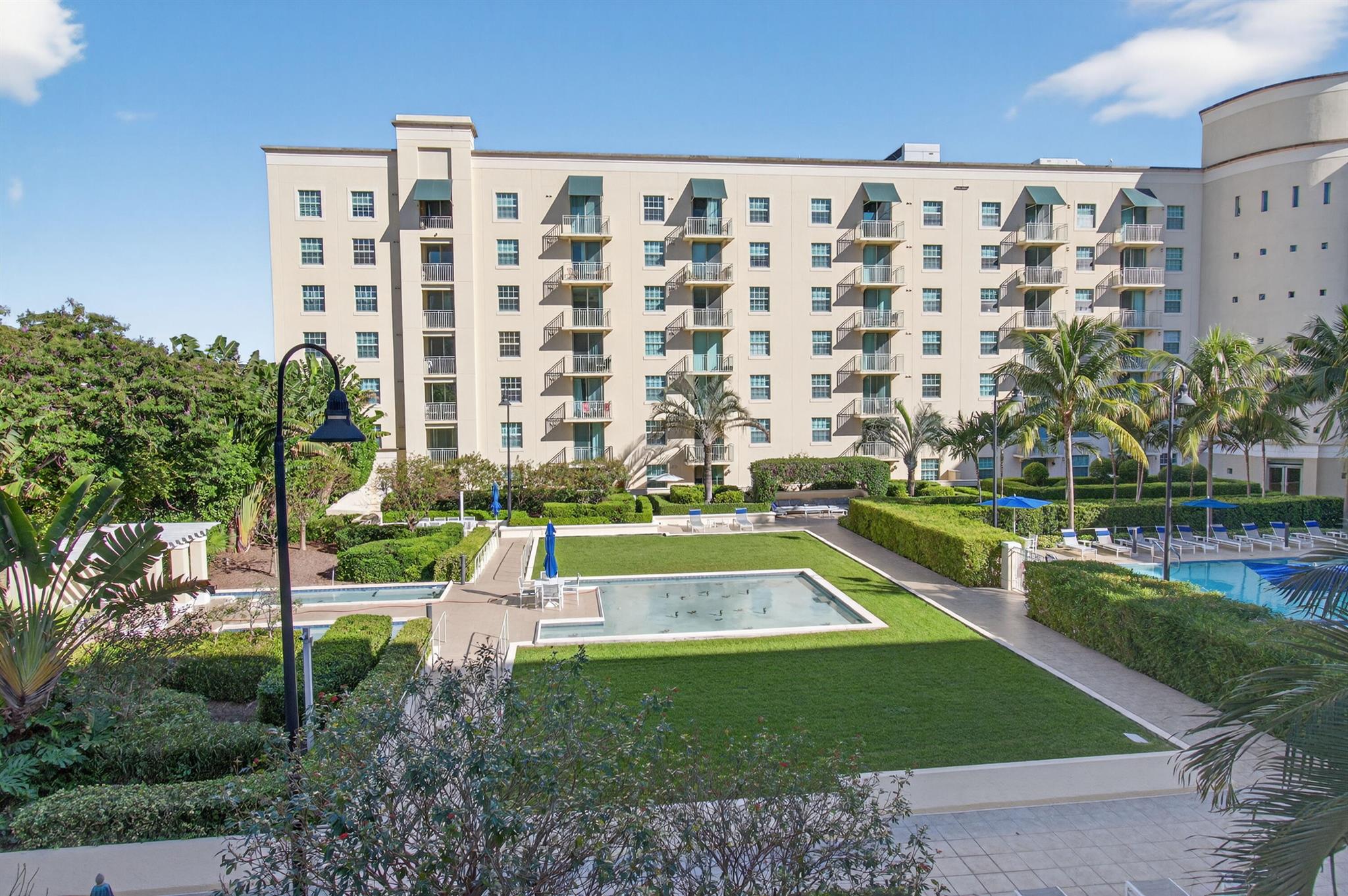 610 CLEMATIS CONDO - Residential