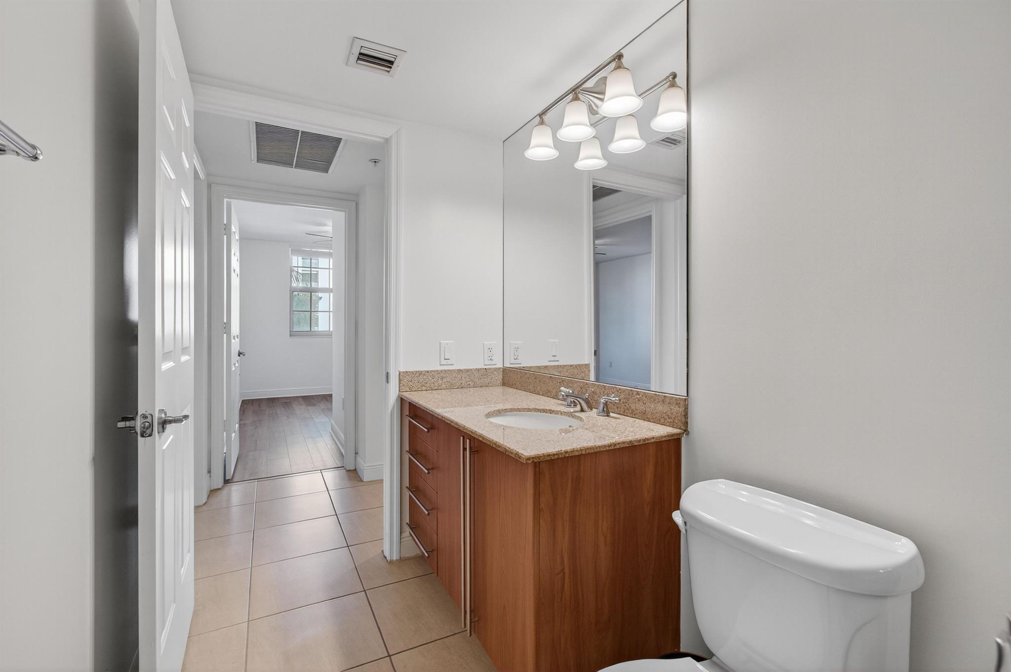 610 CLEMATIS CONDO - Residential