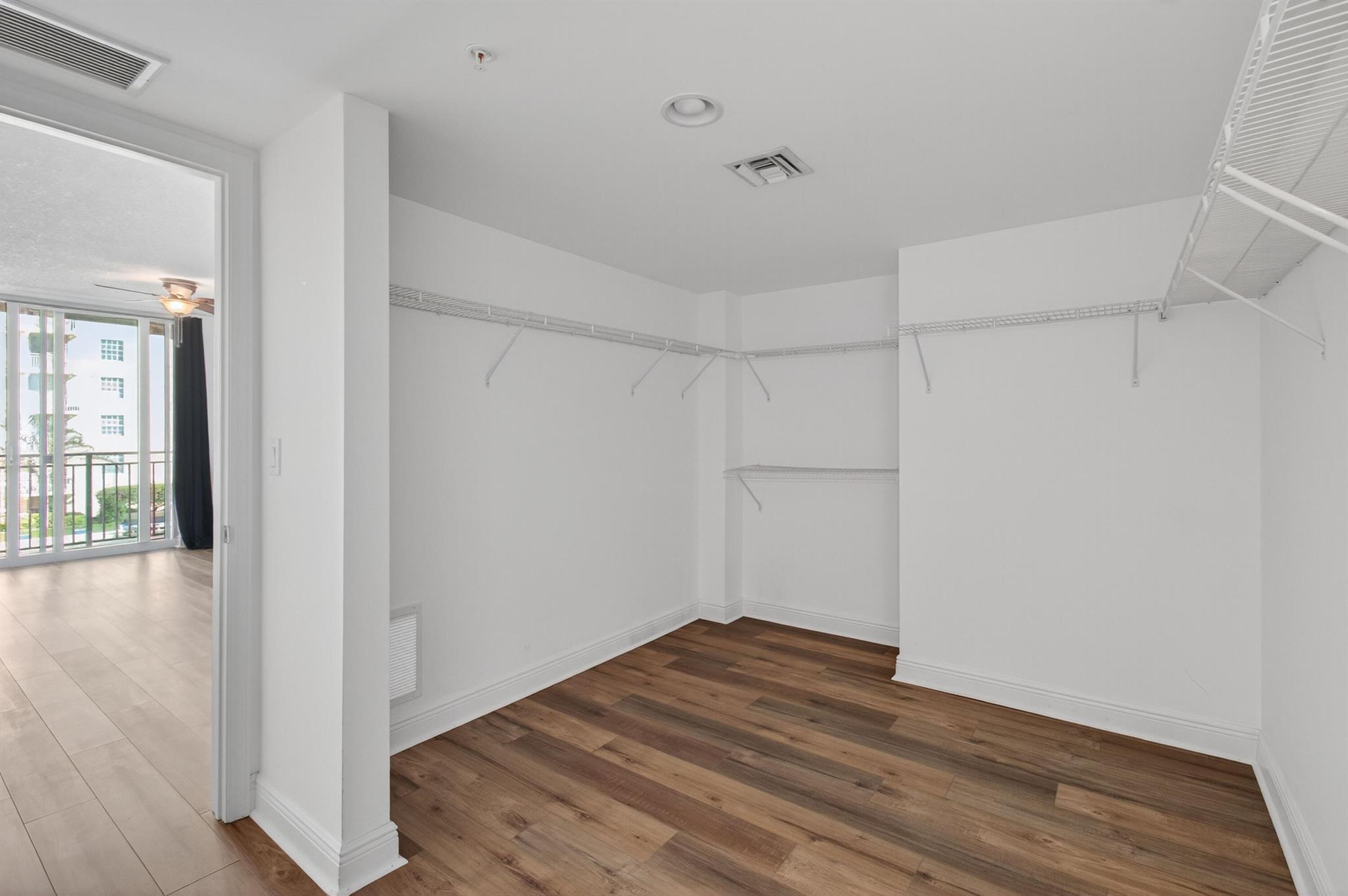 610 CLEMATIS CONDO - Residential