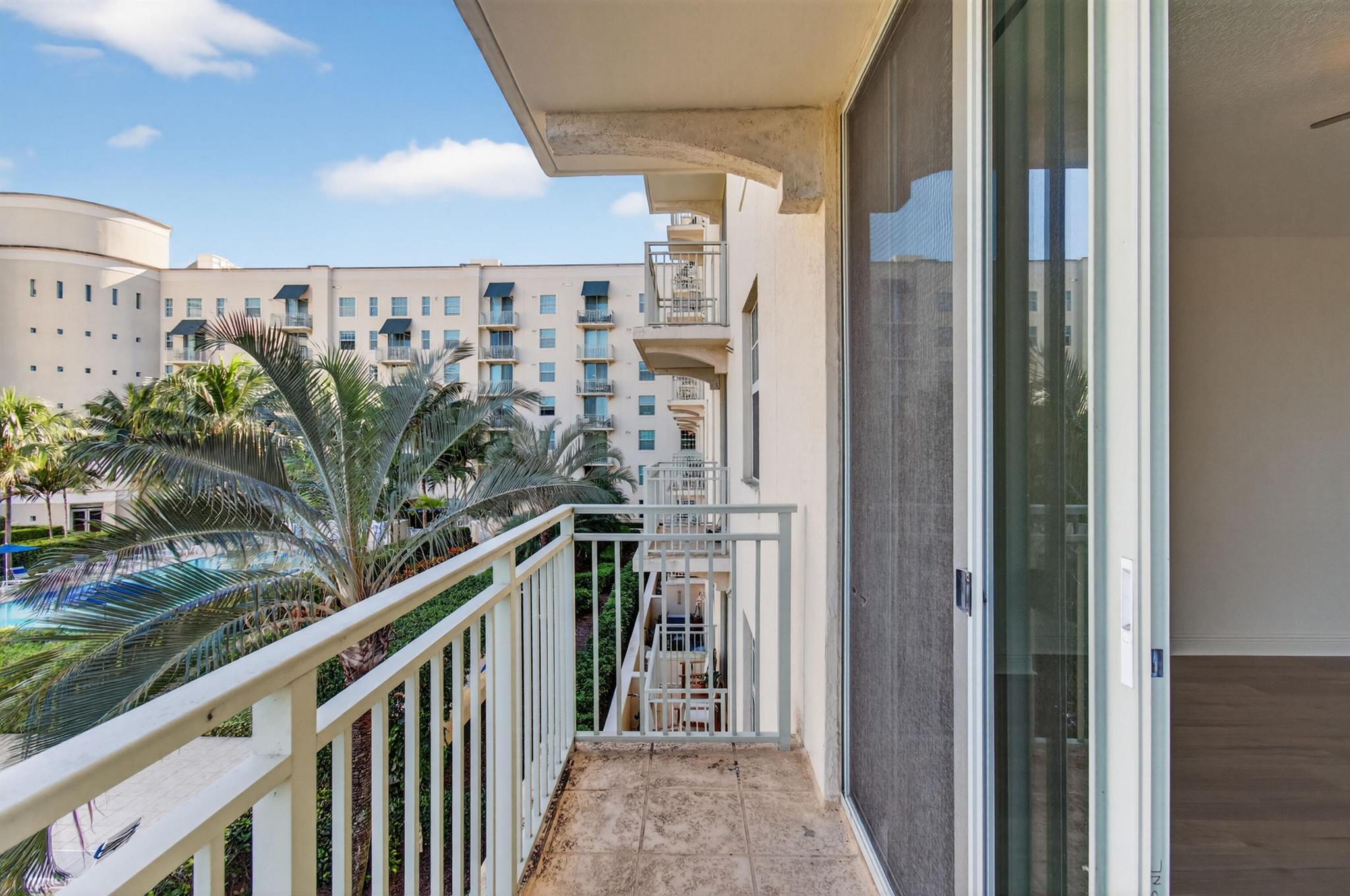 610 CLEMATIS CONDO - Residential
