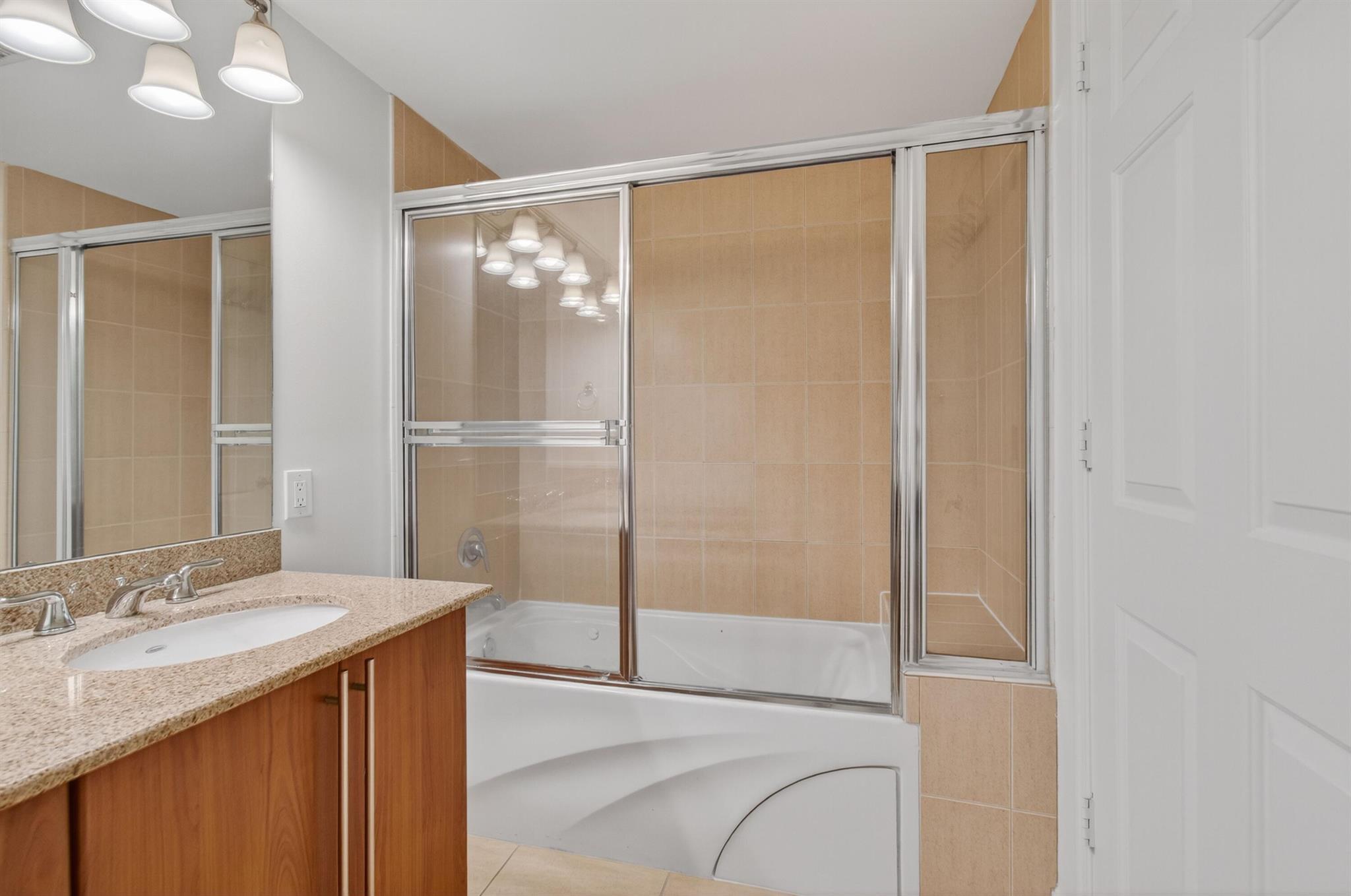 610 CLEMATIS CONDO - Residential