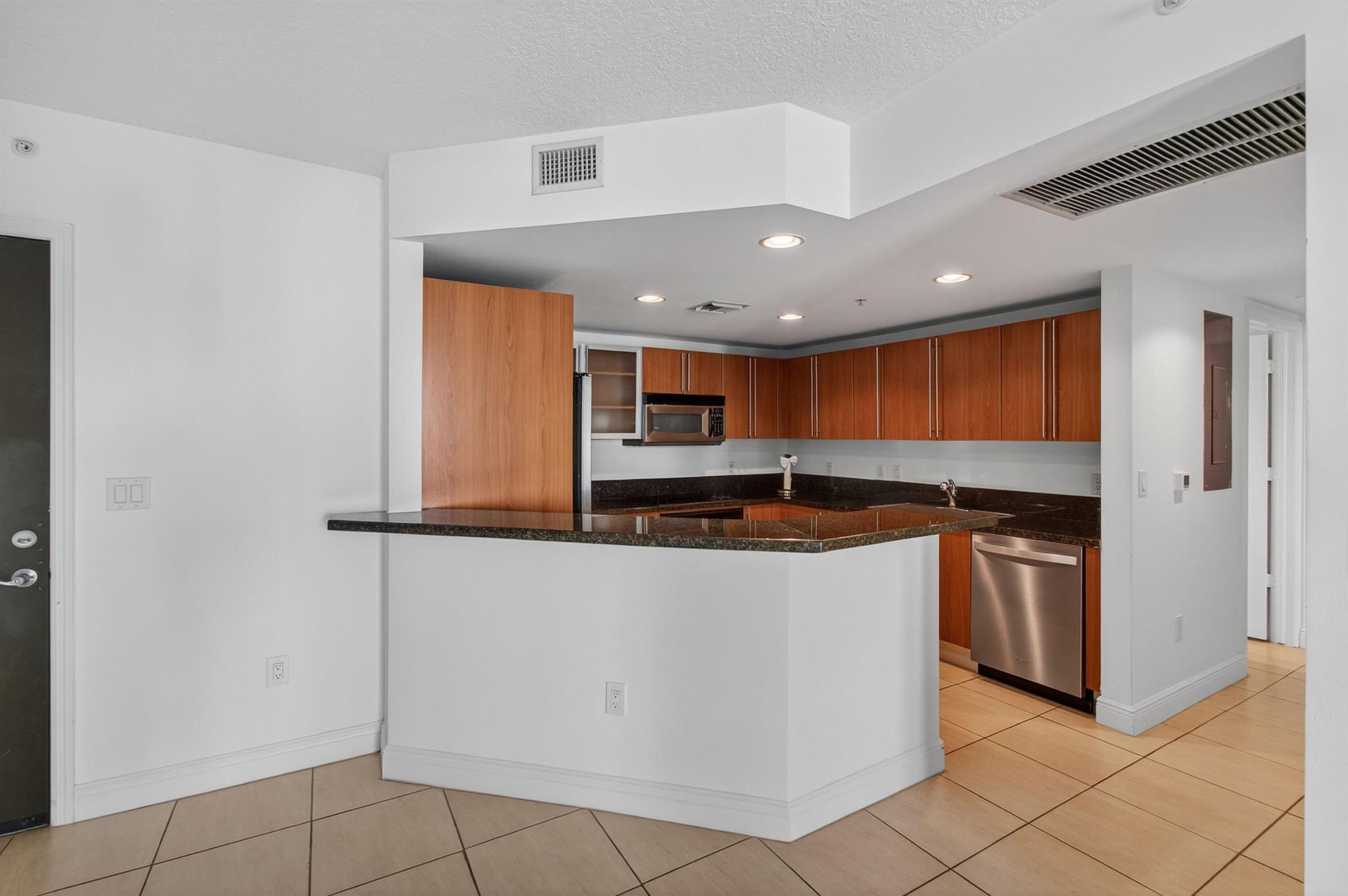 610 CLEMATIS CONDO - Residential