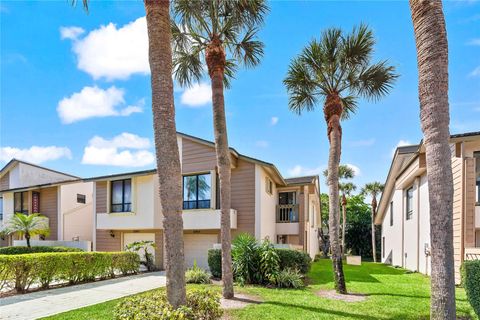 22915 Ironwedge Dr V-4 Boca Raton FL 33433